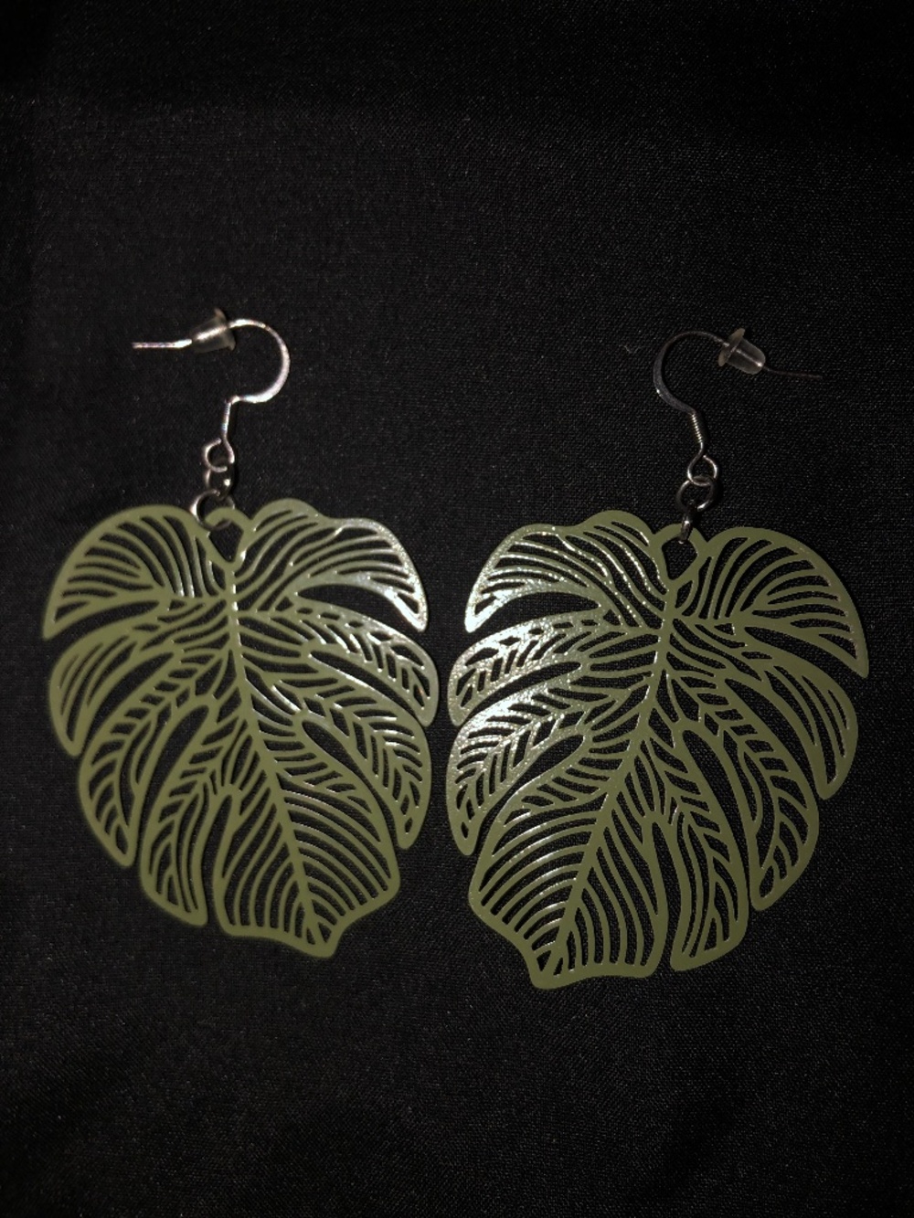 Dangling Monstera Leaf Earrings